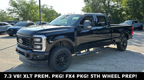 New 2025 Ford F350 XLT w/ Black Appearance Package image 38
