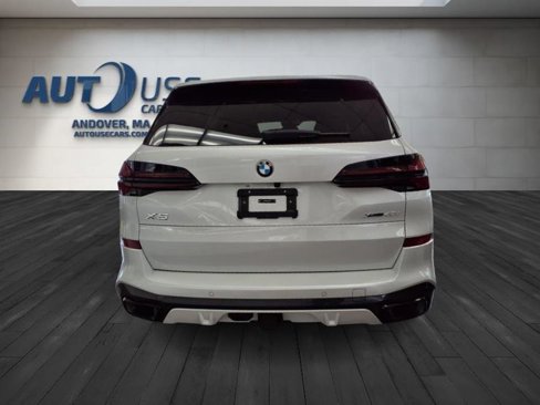 Used 2025 BMW X5 xDrive40i w/ M Sport Package image 9