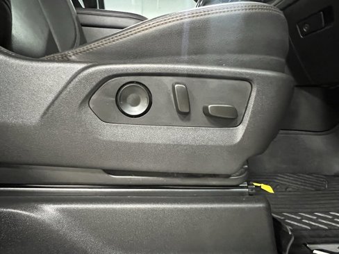 Used 2024 GMC Sierra 3500 AT4 w/ AT4 Preferred Package image 65