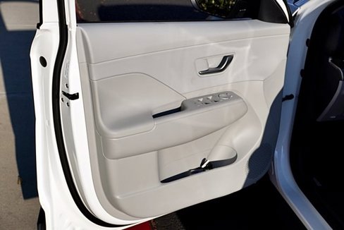 New 2026 Hyundai Kona SEL Premium image 25