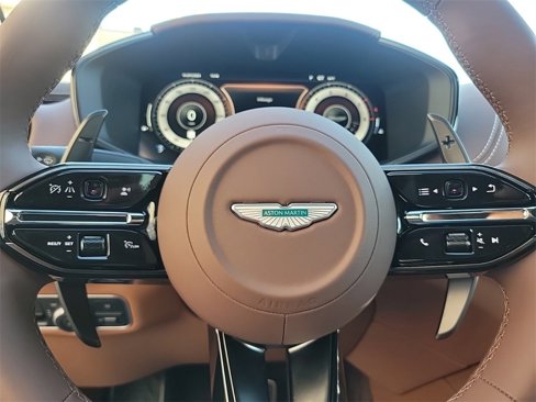 New 2025 Aston Martin DBX 707 image 10