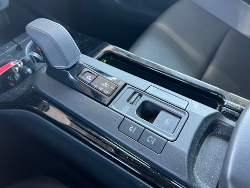 Used 2024 Toyota Prius Limited image 19