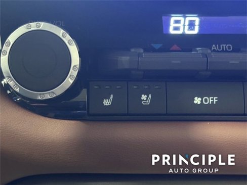 Used 2025 Toyota Tundra 1794 Edition image 36