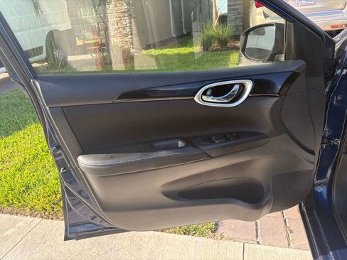 Used 2019 Nissan Sentra SV image 8