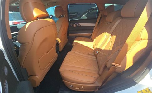 Used 2025 Genesis GV80 3.5T Prestige image 8