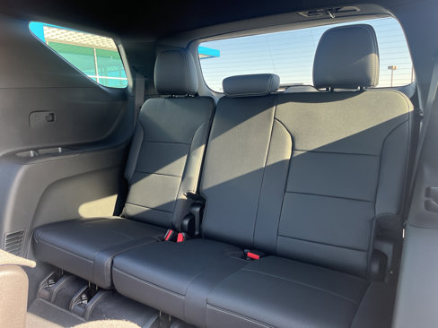 New 2026 Chevrolet Traverse LT image 12