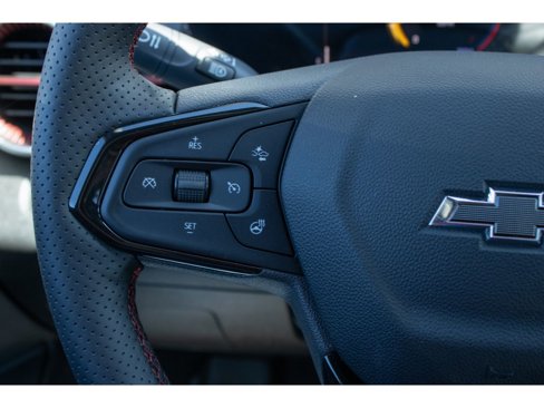 New 2025 Chevrolet Trax RS w/ Sunroof Package image 21