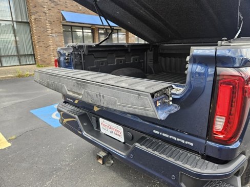 Certified 2023 GMC Sierra 2500 Denali w/ Denali Ultimate Package image 15