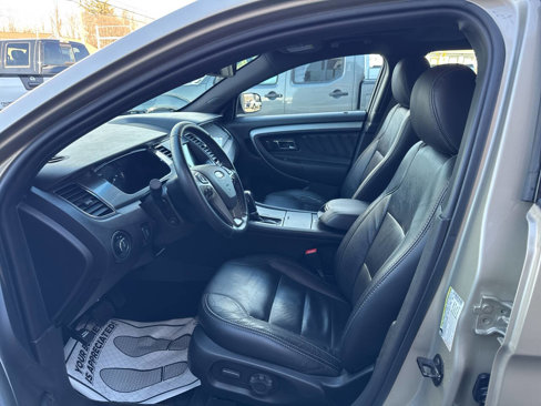 Used 2017 Ford Taurus SEL w/ Equipment Group 201A image 12