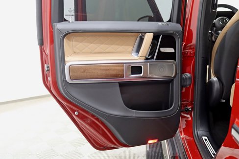 Used 2025 Mercedes-Benz G 550 image 39
