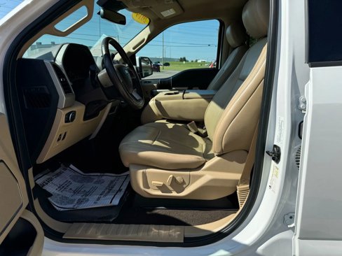 Used 2019 Ford F150 Lariat image 11