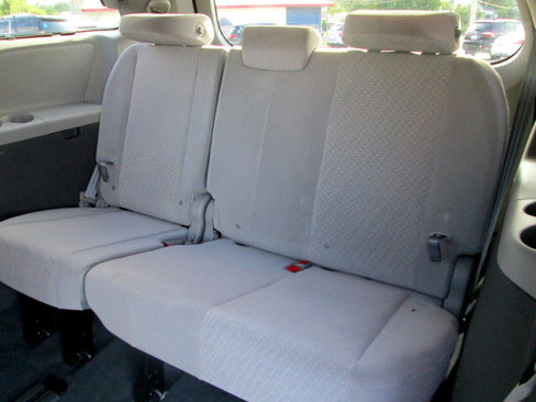Used 2019 Toyota Sienna LE image 13
