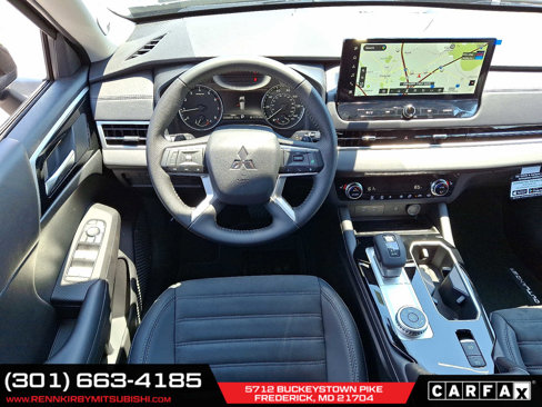New 2025 Mitsubishi Outlander SE image 7