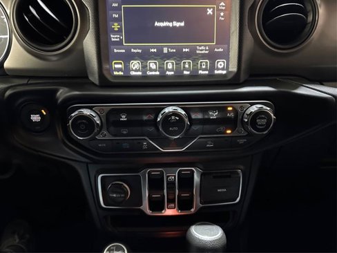 Used 2023 Jeep Wrangler Unlimited w/ 8.4" Radio Group image 27