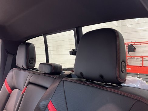 New 2026 Chevrolet Colorado Z71 w/ Technology Package image 34
