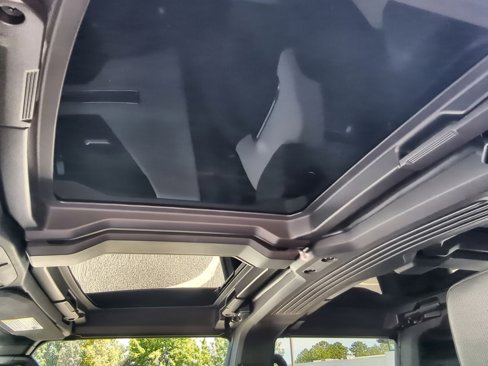 New 2026 GMC Hummer EV 4x4 Crew Cab image 18