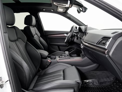Used 2024 Audi Q5 e Premium Plus image 20