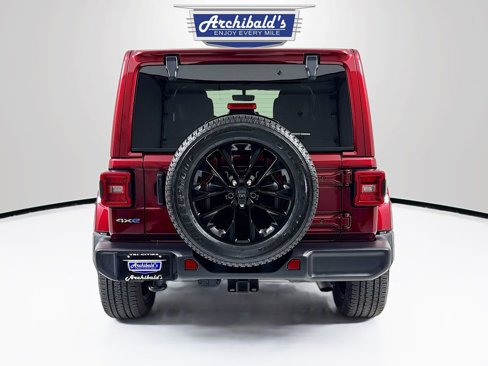 Used 2021 Jeep Wrangler Unlimited Sahara w/ Cold Weather Group image 6
