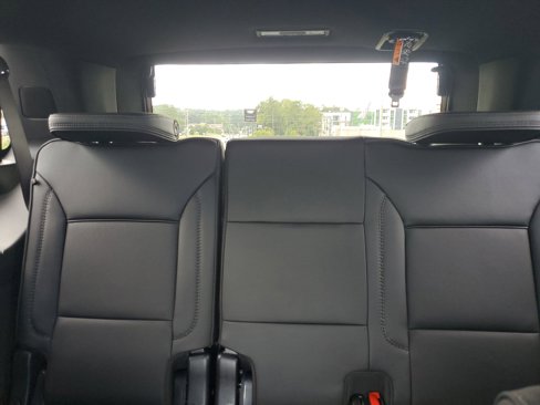 New 2026 GMC Yukon Denali w/ Denali Reserve Package image 10