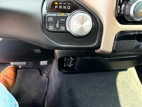 Used 2019 RAM 1500 Laramie image 22