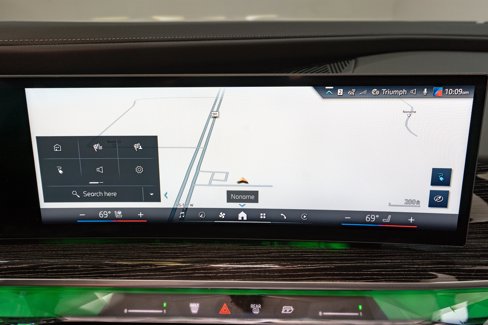 Used 2024 BMW i7 xDrive60 image 18