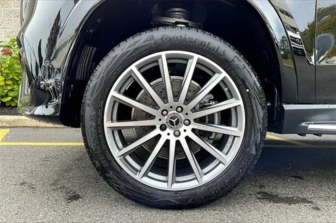 New 2026 Mercedes-Benz GLS 580 4MATIC image 12