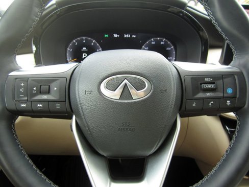 Used 2023 INFINITI QX60 Sensory w/ Cargo Package image 30