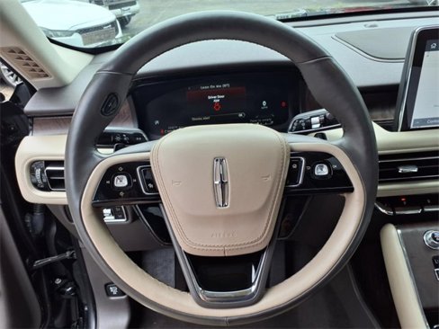 Used 2020 Lincoln Aviator Reserve w/ Equipment Group 202A image 25