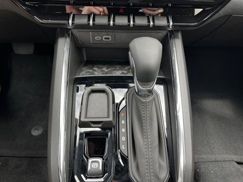 New 2025 GMC Canyon Elevation w/ Convenience Package image 15