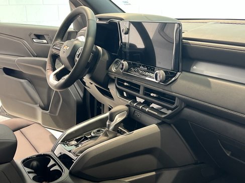 New 2025 Chevrolet Colorado LT w/ LT Convenience Package image 25