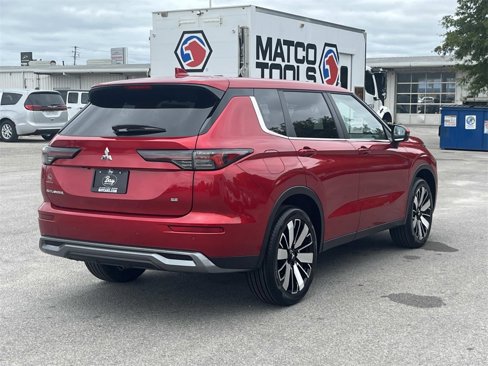 New 2025 Mitsubishi Outlander SE image 5