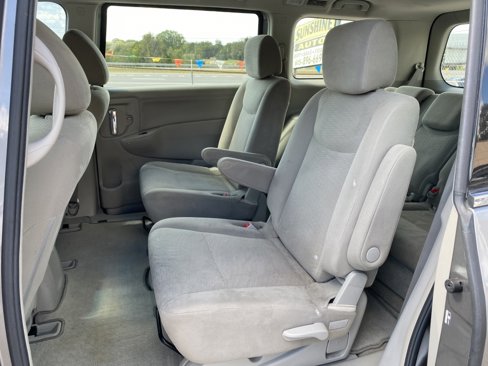 Used 2013 Nissan Quest S image 15