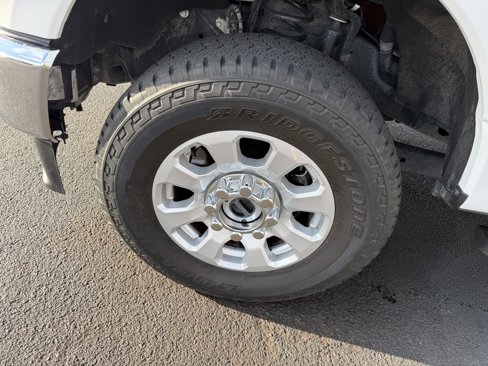 Used 2024 Ford F250 XLT w/ FX4 Off-Road Package image 5