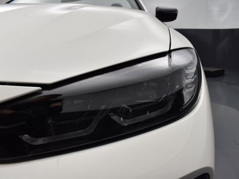 Used 2024 BMW M440i Convertible w/ Premium Package image 6