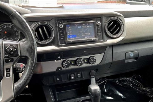 Used 2019 Toyota Tacoma SR5 image 6