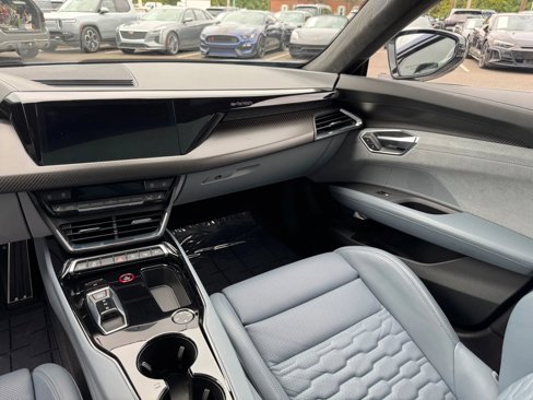 Used 2022 Audi RS e-tron GT w/ Carbon Performance Package image 26