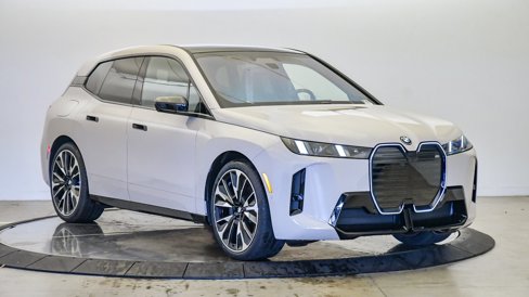 New 2026 BMW iX M70 image 6