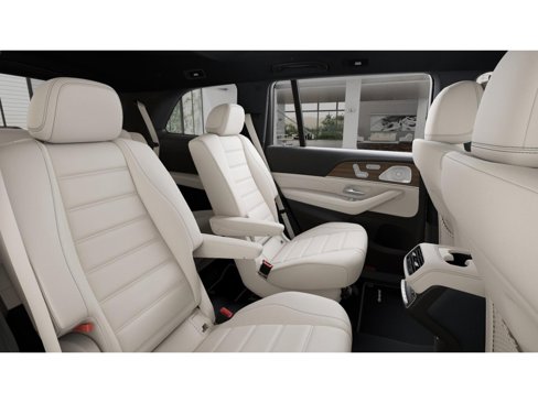 New 2026 Mercedes-Benz GLS 580 4MATIC image 5