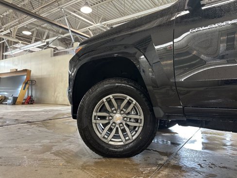 New 2025 Chevrolet Colorado LT w/ LT Convenience Package image 3