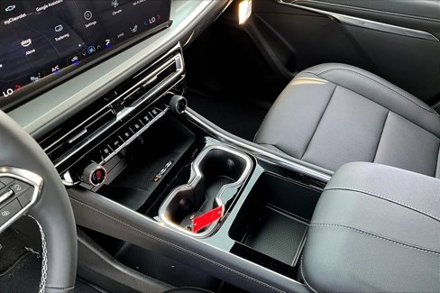 New 2025 Chevrolet Traverse LT w/ Driver Confidence Package image 8