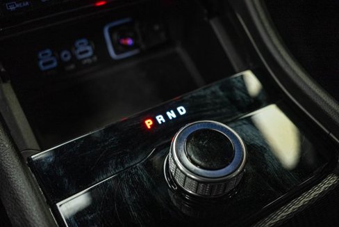 Used 2024 Jeep Grand Cherokee L Laredo image 24
