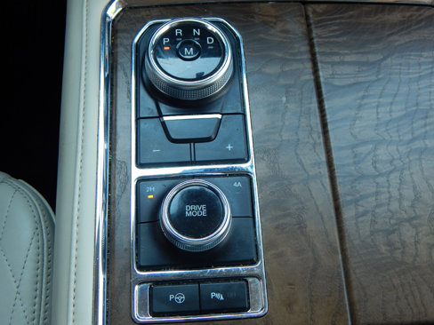 Used 2019 Ford Expedition Platinum image 22