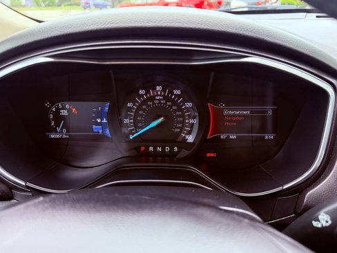 Used 2020 Ford Fusion Titanium image 24