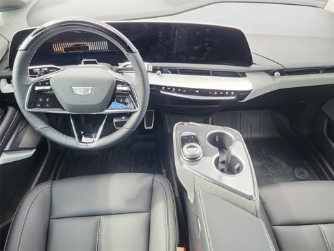 New 2025 Cadillac Optiq Sport 1 w/ LPO, Floor Liner Package image 17