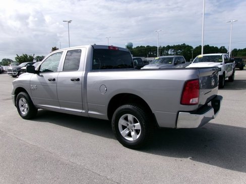 Used 2024 RAM 1500 Classic SLT image 3