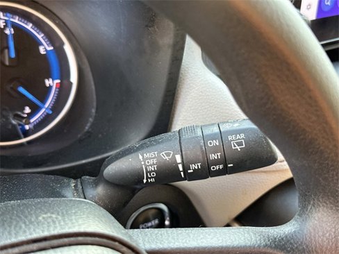 Used 2023 Toyota RAV4 XLE w/ Convenience Package image 28