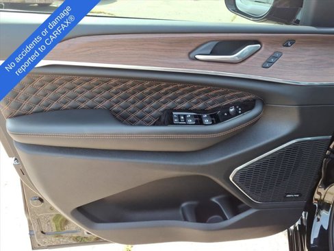 Used 2025 Jeep Grand Cherokee L Summit w/ High Altitude Package image 16