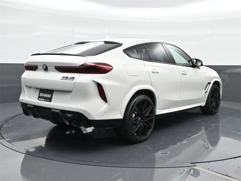 Used 2026 BMW X6 M Competition w/ Executive Package image 5