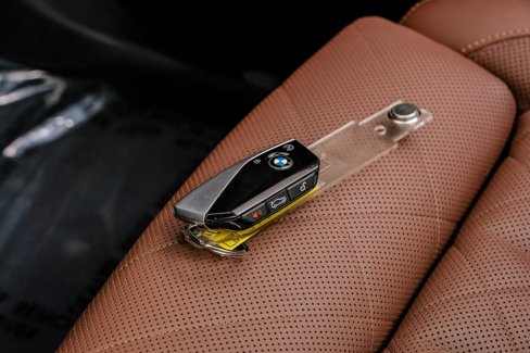 Used 2024 BMW X7 xDrive40i w/ M Sport Package image 65