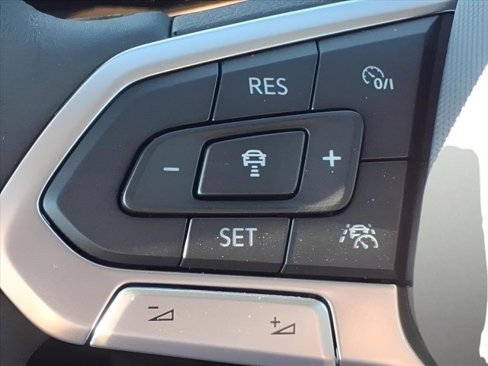 New 2026 Volkswagen Jetta SEL image 18